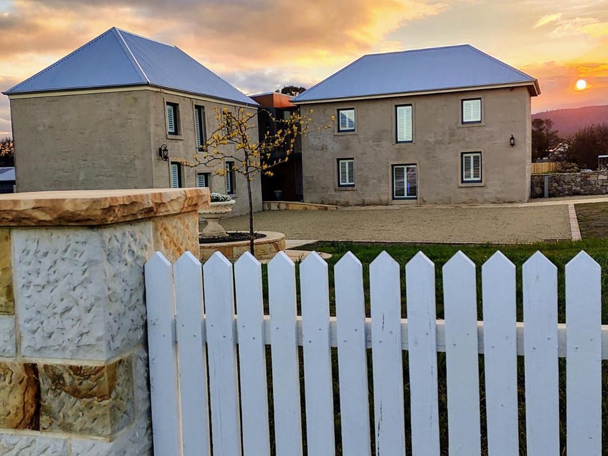 Bed and Breakfast Triabunna Barracks Экстерьер фото