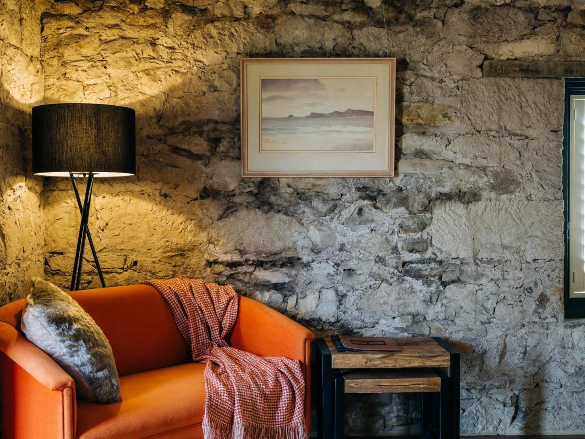 Bed and Breakfast Triabunna Barracks Экстерьер фото