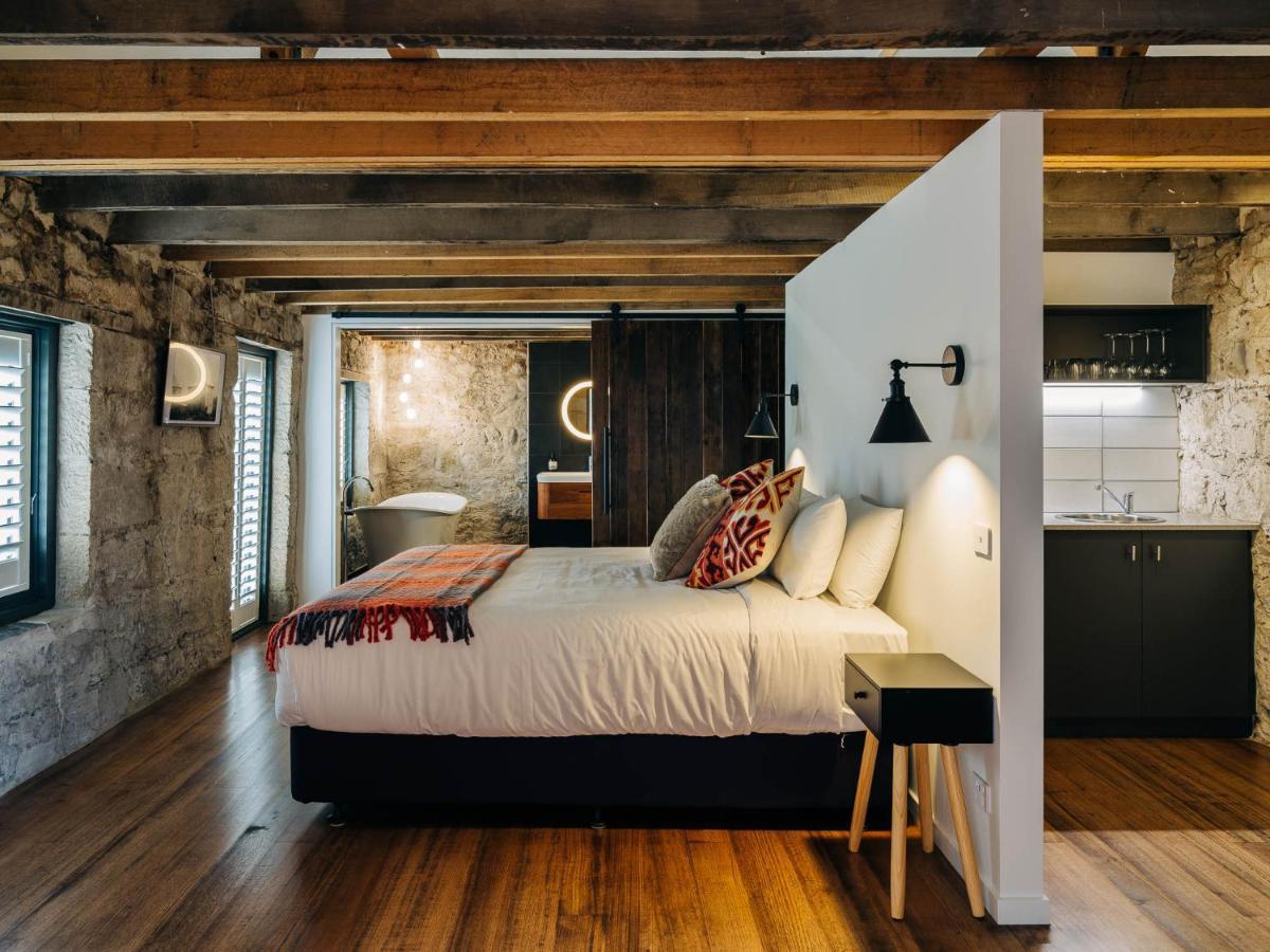 Bed and Breakfast Triabunna Barracks Экстерьер фото